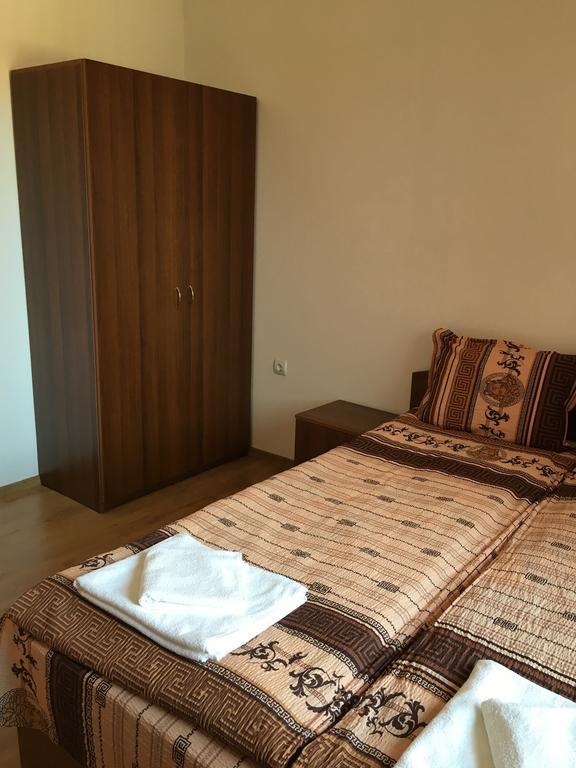 Complex Balkandzhii Априлці Номер фото